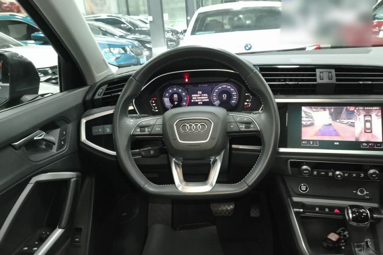 Used Audi Q3 2021 35 TFSI Fashion Dynamic Model Steering Wheel