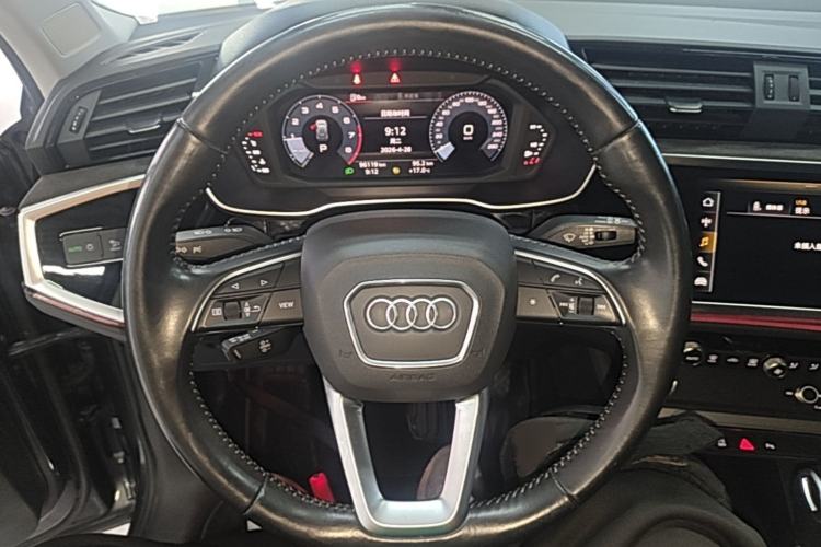 Used Audi Q3 2021 35 TFSI Progressive Dynamic Edition Steering Wheel
