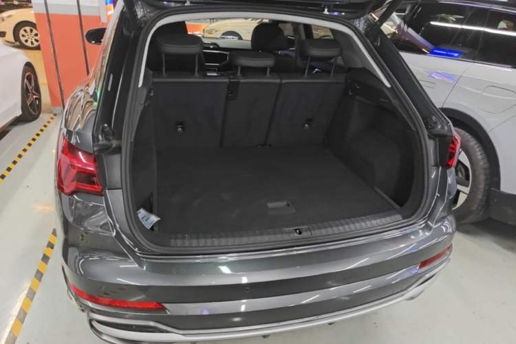 Used Audi Q3 2021 35 TFSI Progressive Dynamic Edition Trunk