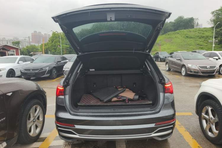 Used Audi Q3 2021 35 TFSI Progressive Dynamic Edition Trunk