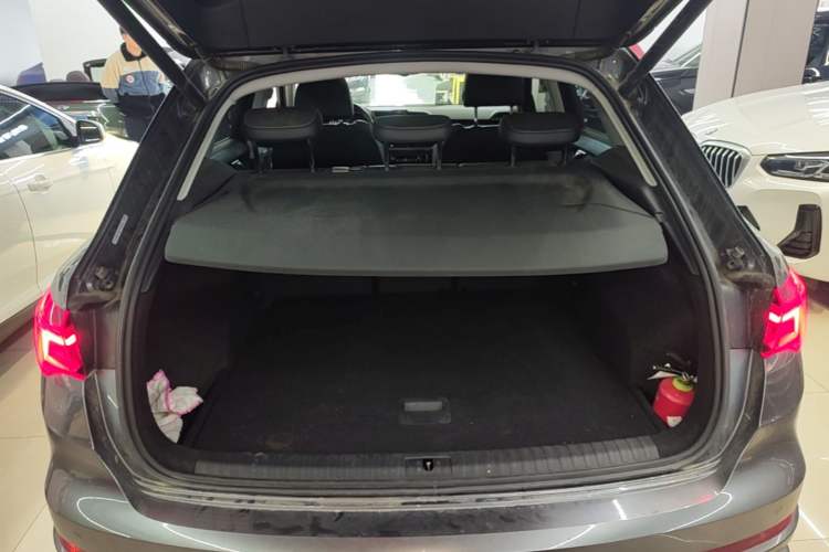 Used Audi Q3 2021 35 TFSI Progressive Dynamic Edition Trunk