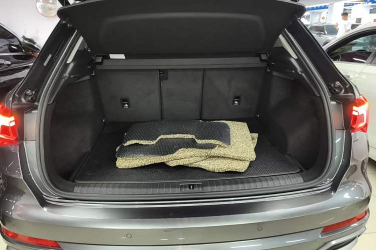 Used Audi Q3 2021 35 TFSI Progressive Dynamic Edition Trunk