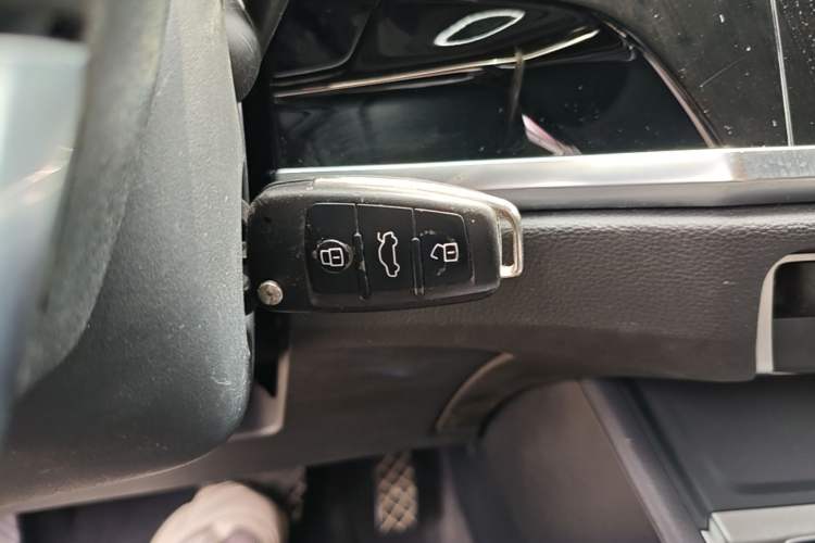 Used Audi Q3 2021 35 TFSI Progressive Dynamic Edition Vehicle Key