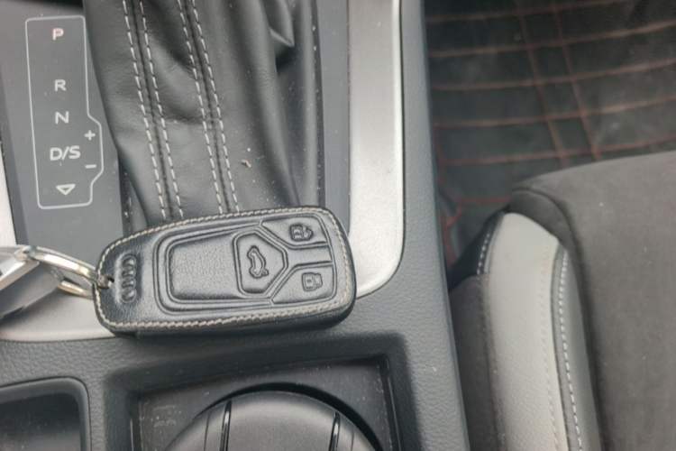 Used Audi Q3 2021 35 TFSI Progressive Dynamic Edition Vehicle Key