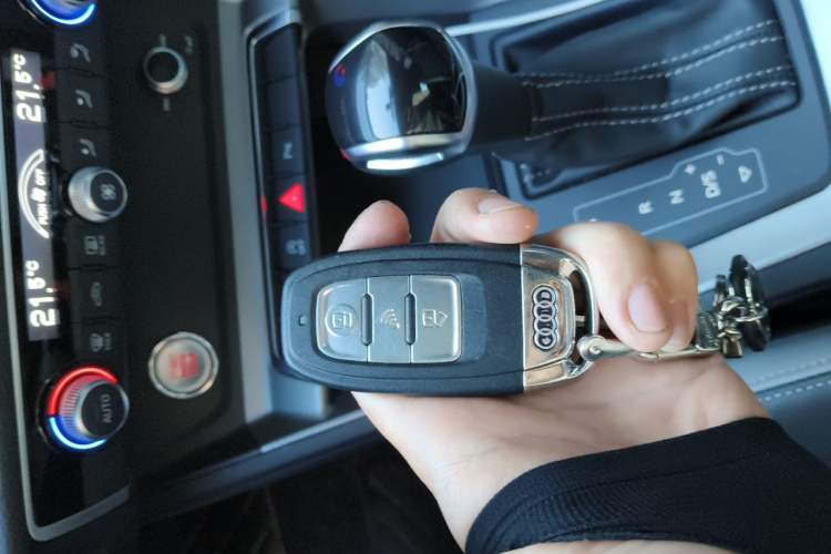 Used Audi Q3 2021 35 TFSI Progressive Dynamic Edition Vehicle Key