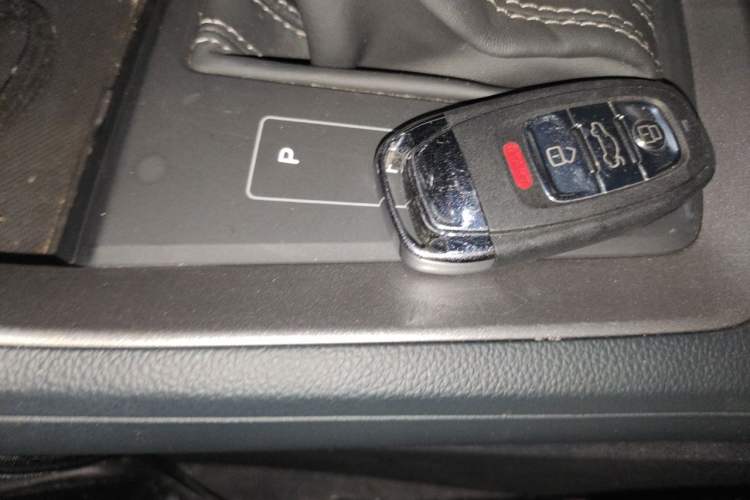 Used Audi Q3 2021 35 TFSI Progressive Dynamic Edition Vehicle Key