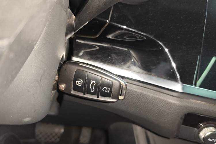 Used Audi Q3 2021 35 TFSI Progressive Dynamic Edition Vehicle Key