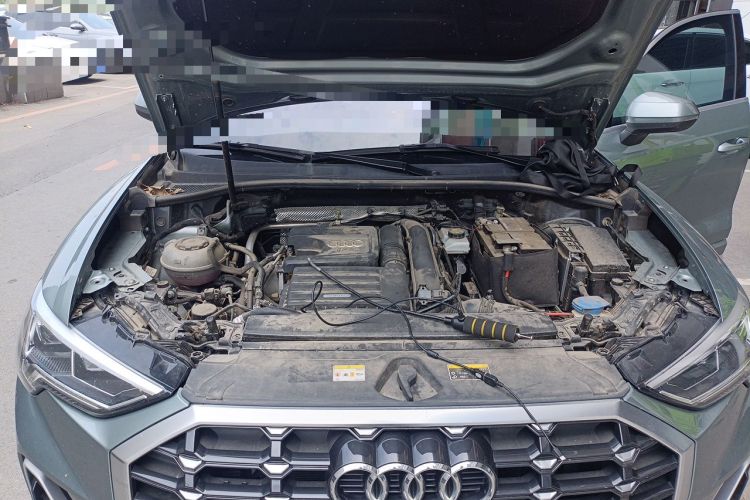 Used Audi Q3 2021 35 TFSI Fashion Dynamic Model Engine Bay