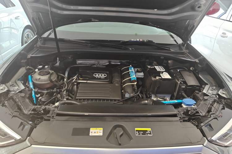 Used Audi Q3 2021 35 TFSI Fashion Dynamic Model Engine Bay