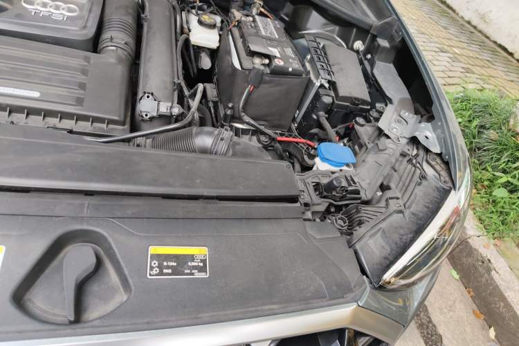 Used Audi Q3 2021 35 TFSI Fashion Dynamic Model Engine Bay Left