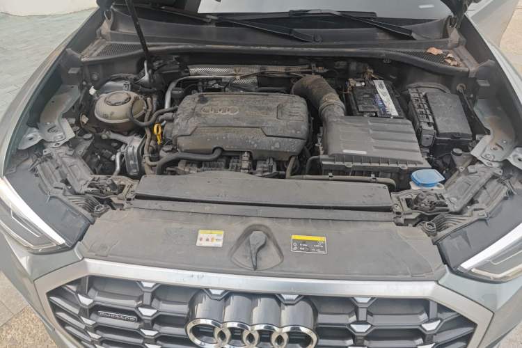 Used Audi Q3 2021 45 TFSI quattro Fashion Dynamic Model Engine Bay