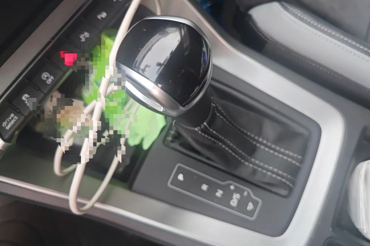 Used Audi Q3 2021 45 TFSI quattro Fashion Dynamic Model Gear Lever