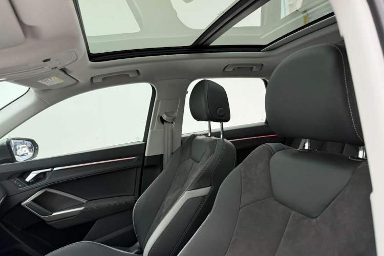 Used Audi Q3 2021 40 TFSI Fashion Dynamic Model Headliner