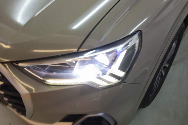 Used Audi Q3 2021 35 TFSI Progressive Dynamic Edition Left Front Headlight