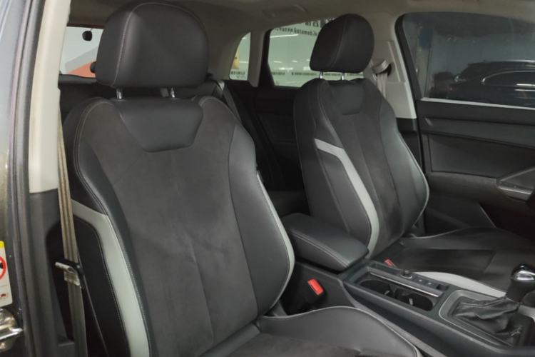 Used Audi Q3 2021 35 TFSI Progressive Dynamic Edition Right Front Seat
