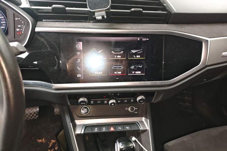 Used Audi Q3 2021 35 TFSI Fashion Dynamic Model Audio And AC Panel