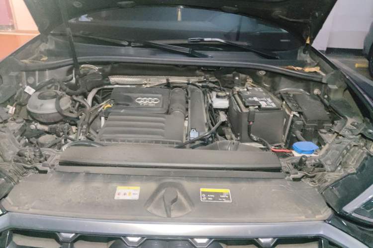 Used Audi Q3 2021 35 TFSI Progressive Dynamic Edition Engine Bay