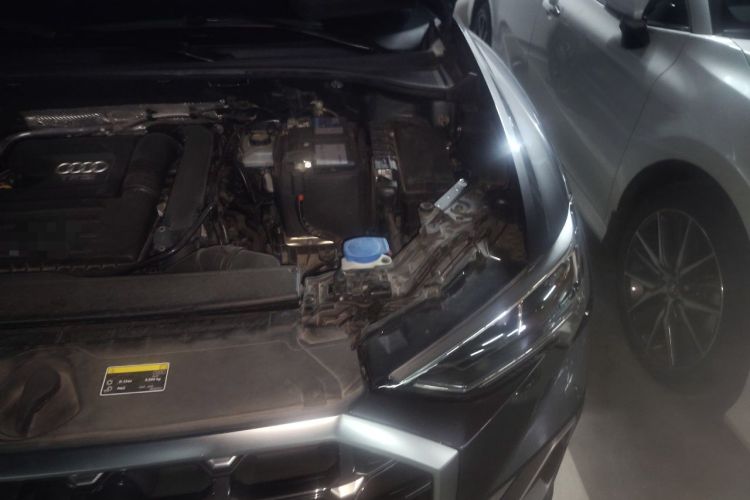 Used Audi Q3 2021 35 TFSI Progressive Dynamic Edition Engine Bay Left