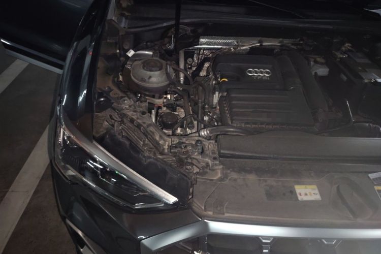 Used Audi Q3 2021 35 TFSI Progressive Dynamic Edition Engine Bay Right