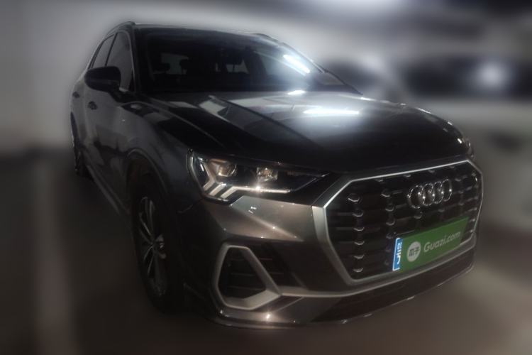 Used Audi Q3 2021 35 TFSI Progressive Dynamic Edition Front Right 45 Deg