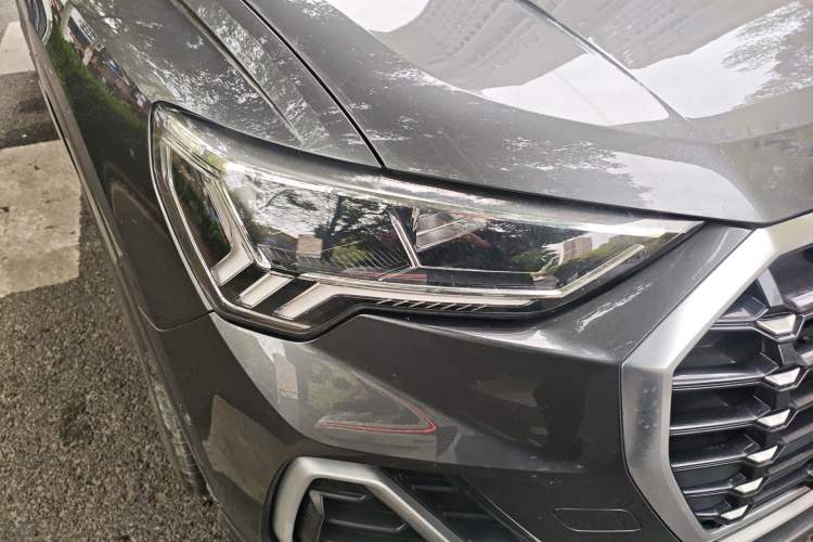 Used Audi Q3 2021 35 TFSI Fashion Dynamic Model Right Front Headlight