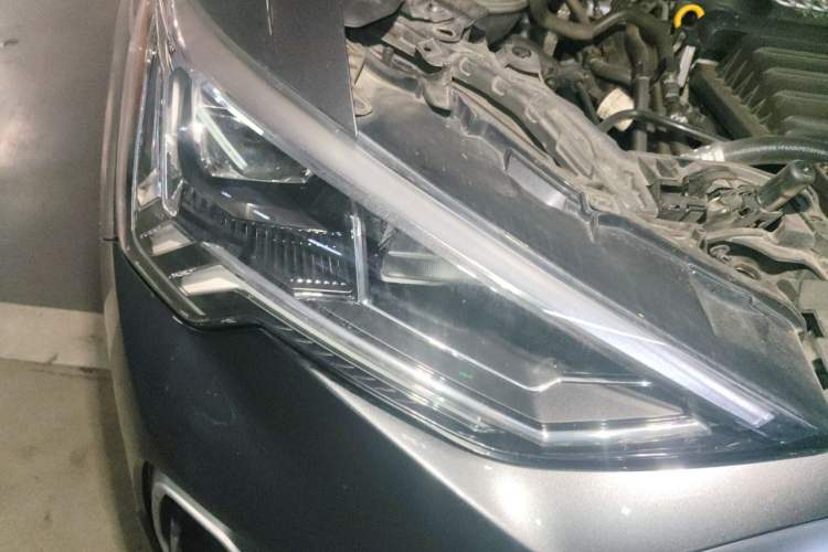 Used Audi Q3 2021 35 TFSI Progressive Dynamic Edition Right Front Headlight