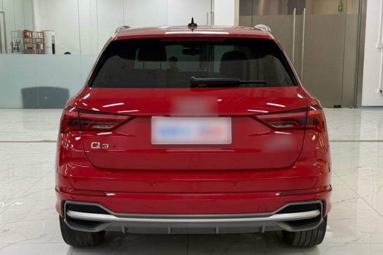 Used Audi Q3 2021 35 TFSI Fashion Dynamic Model Exterior 4