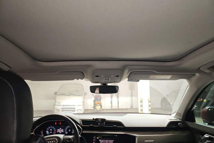 Used Audi Q3 2021 35 TFSI Fashion Dynamic Model Headliner