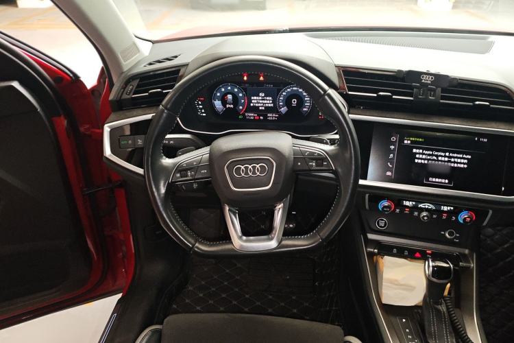 Used Audi Q3 2021 35 TFSI Fashion Dynamic Model Steering Wheel