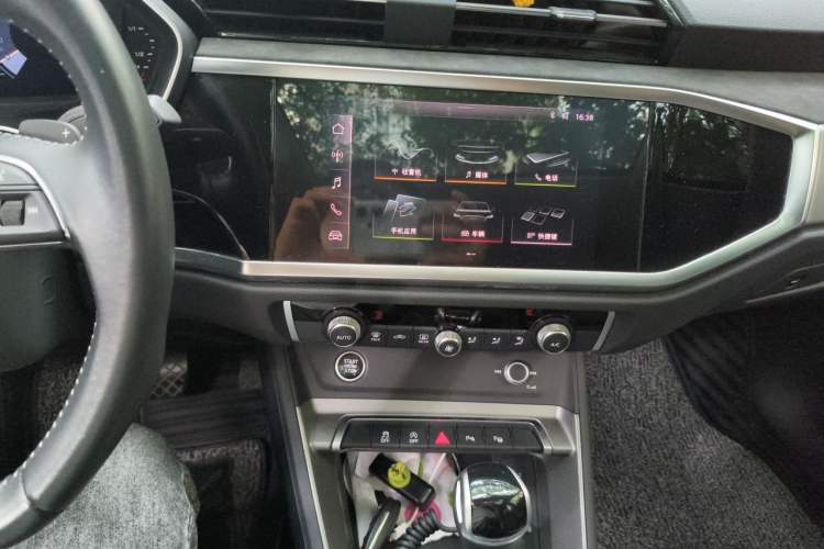 Used Audi Q3 2021 35 TFSI Progressive Dynamic Edition Audio And AC Panel