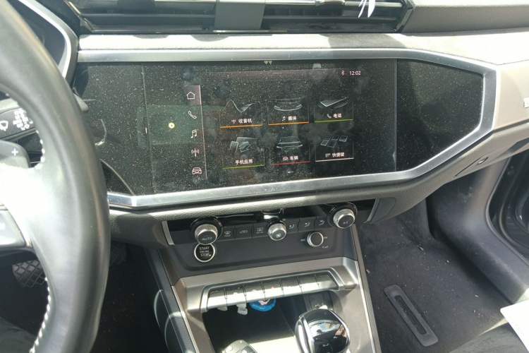 Used Audi Q3 2021 35 TFSI Fashion Dynamic Model Audio And AC Panel