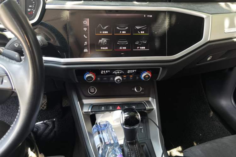 Used Audi Q3 2021 35 TFSI Fashion Dynamic Model Audio And AC Panel