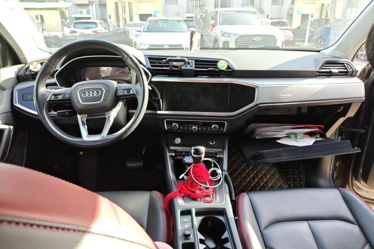 Used Audi Q3 2021 35 TFSI Fashionable and Elegant Model Center Console