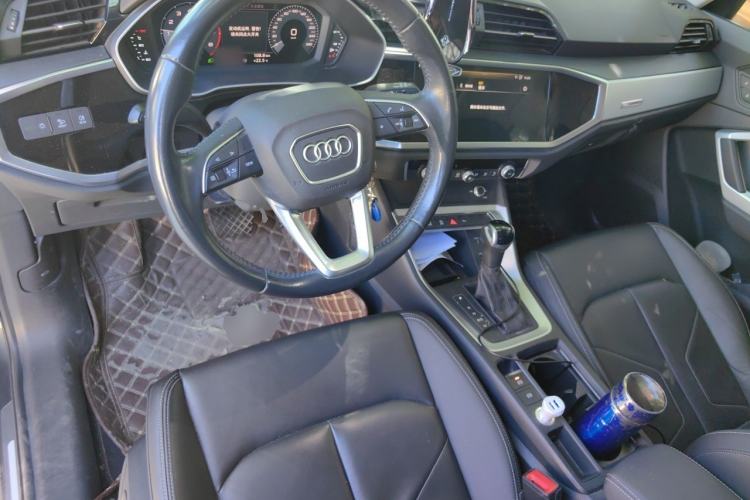 Used Audi Q3 2021 35 TFSI Advanced Style Edition Center Console