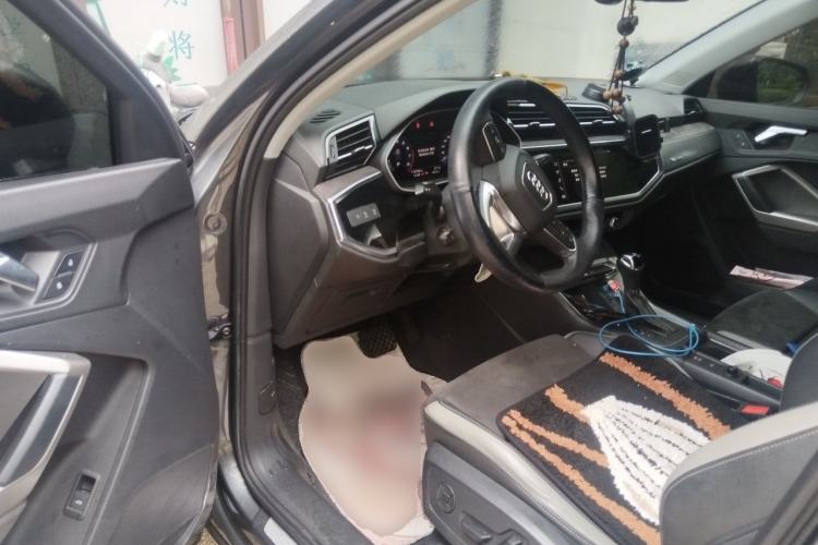 Used Audi Q3 2021 35 TFSI Progressive Dynamic Edition Driver Seat