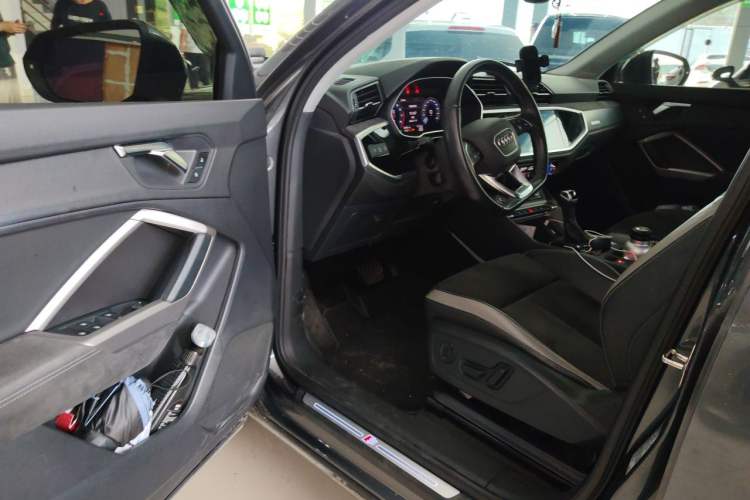 Used Audi Q3 2021 35 TFSI Fashion Dynamic Model Driver Seat