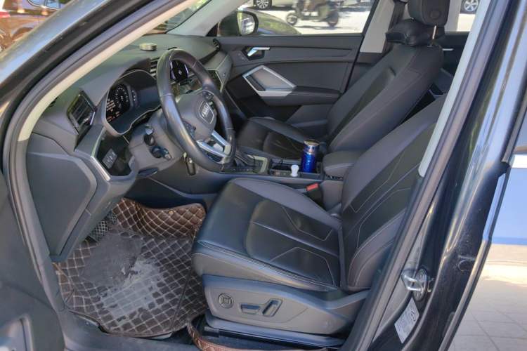 Used Audi Q3 2021 35 TFSI Advanced Style Edition Driver Seat