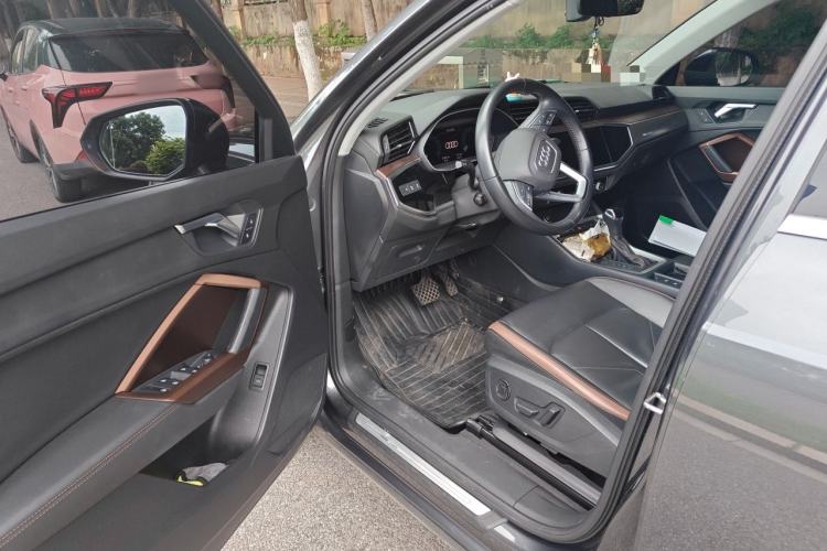 Used Audi Q3 2021 35 TFSI Fashionable and Elegant Model Driver Seat