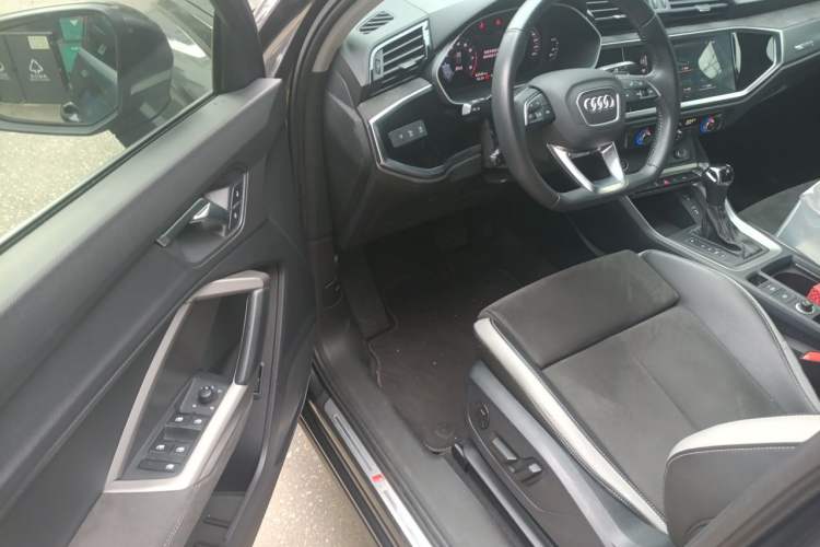 Used Audi Q3 2021 35 TFSI Fashion Dynamic Model Driver Seat