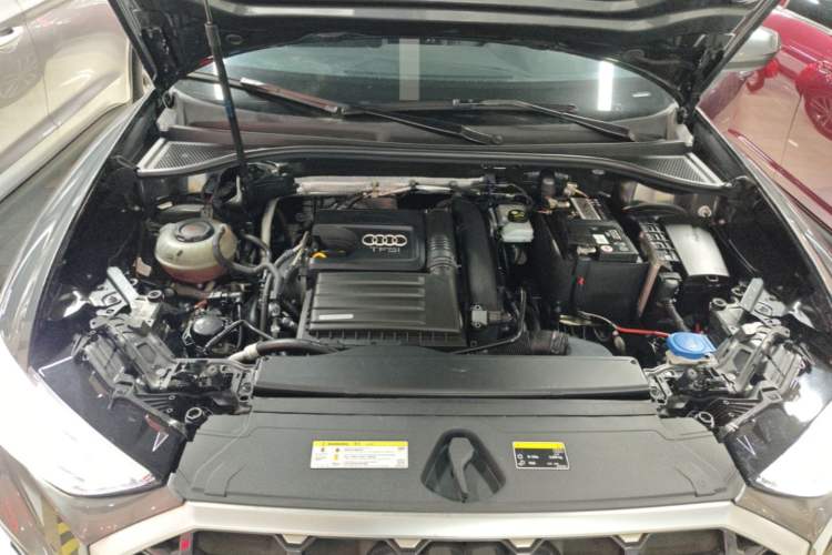 Used Audi Q3 2021 35 TFSI Progressive Dynamic Edition Engine Bay