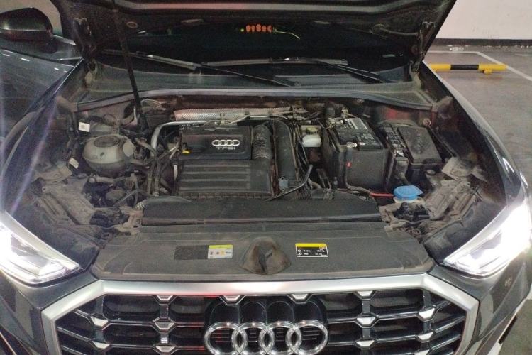 Used Audi Q3 2021 35 TFSI Fashion Dynamic Model Engine Bay