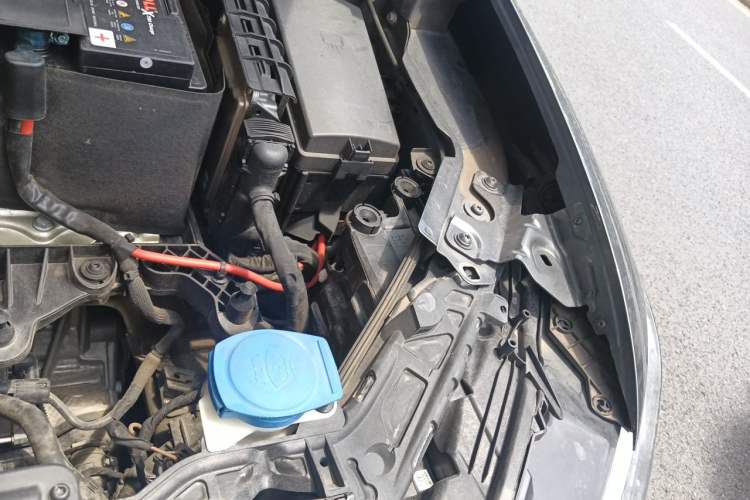 Used Audi Q3 2021 35 TFSI Fashion Dynamic Model Engine Bay Left