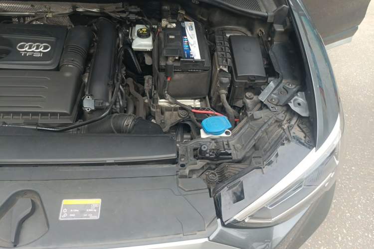 Used Audi Q3 2021 35 TFSI Fashion Dynamic Model Engine Bay Left
