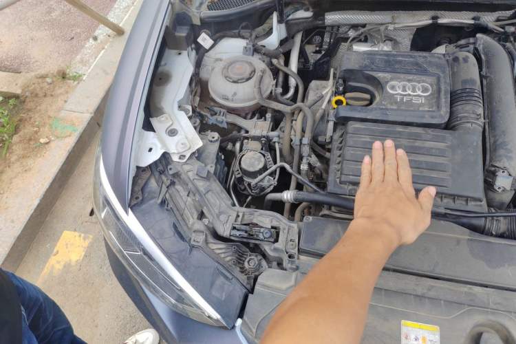 Used Audi Q3 2021 35 TFSI Progressive Dynamic Edition Engine Bay Right