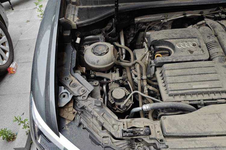 Used Audi Q3 2021 35 TFSI Advanced Style Edition Engine Bay Right