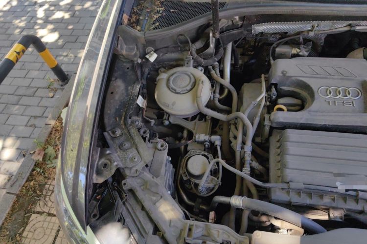 Used Audi Q3 2021 35 TFSI Advanced Style Edition Engine Bay Right