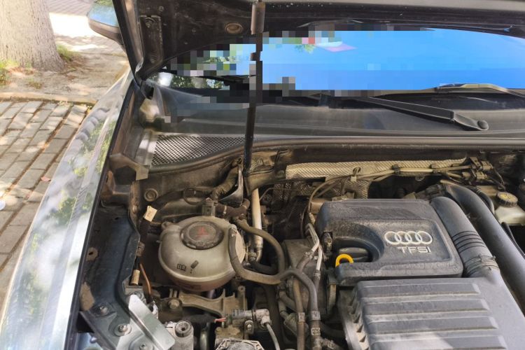 Used Audi Q3 2021 35 TFSI Fashion Dynamic Model Engine Bay Right