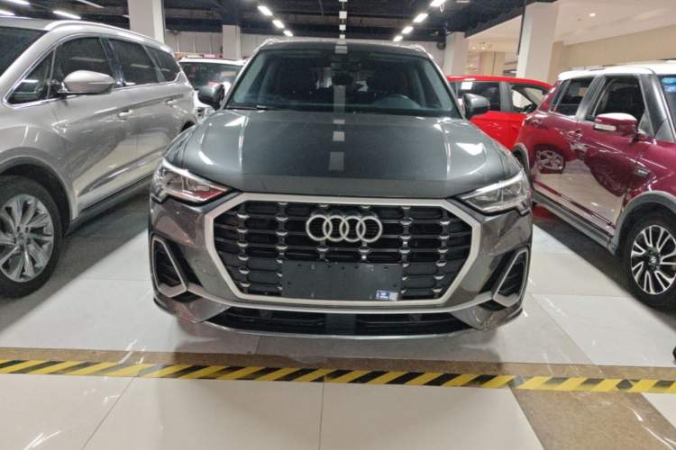Used Audi Q3 2021 35 TFSI Progressive Dynamic Edition Front