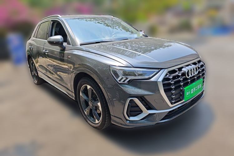 Used Audi Q3 2021 35 TFSI Fashion Dynamic Model Front Right 45 Deg