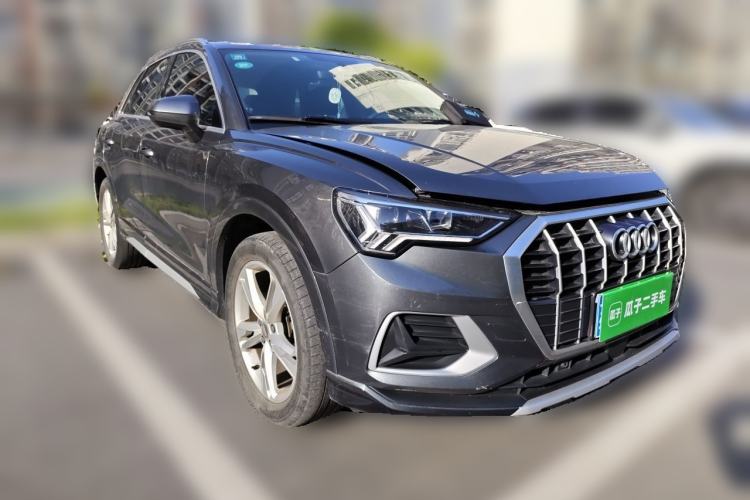 Used Audi Q3 2021 35 TFSI Fashionable and Elegant Model Front Right 45 Deg